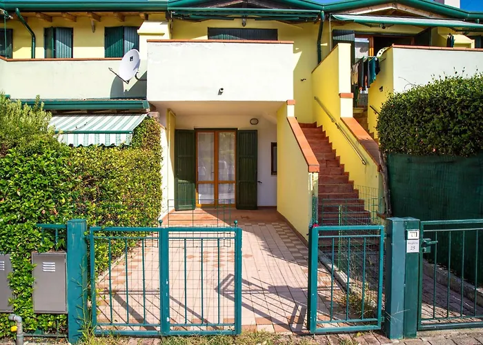 Family Flat With Two Private Courtyards * Eraclea Mare